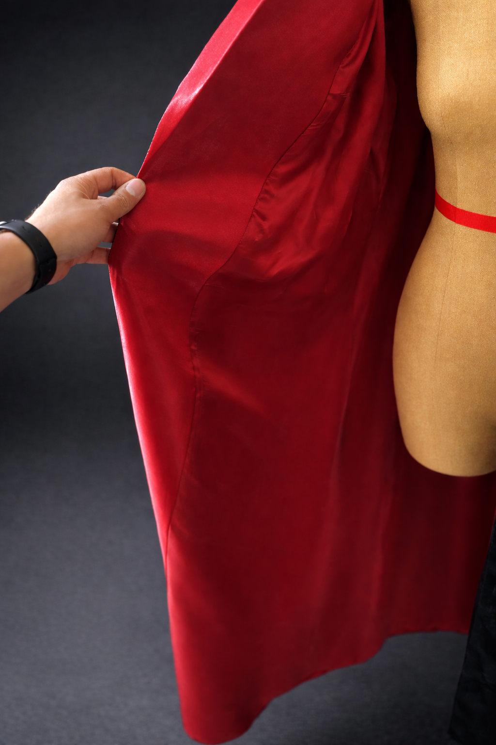 Abaya Coat Style (Red Frame)