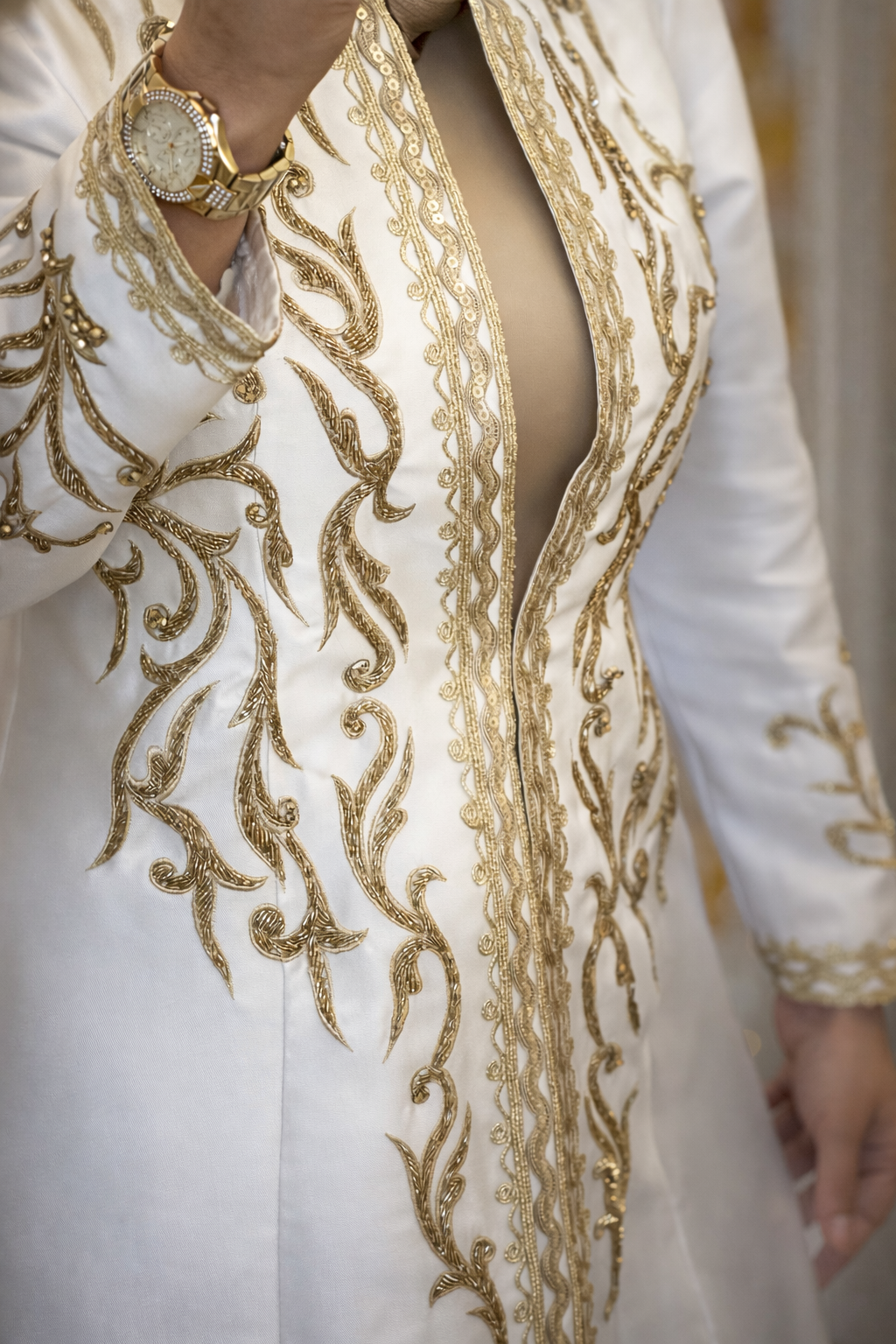 The Royal White & Gold Embroidered Caftan (2 Pcs Set)