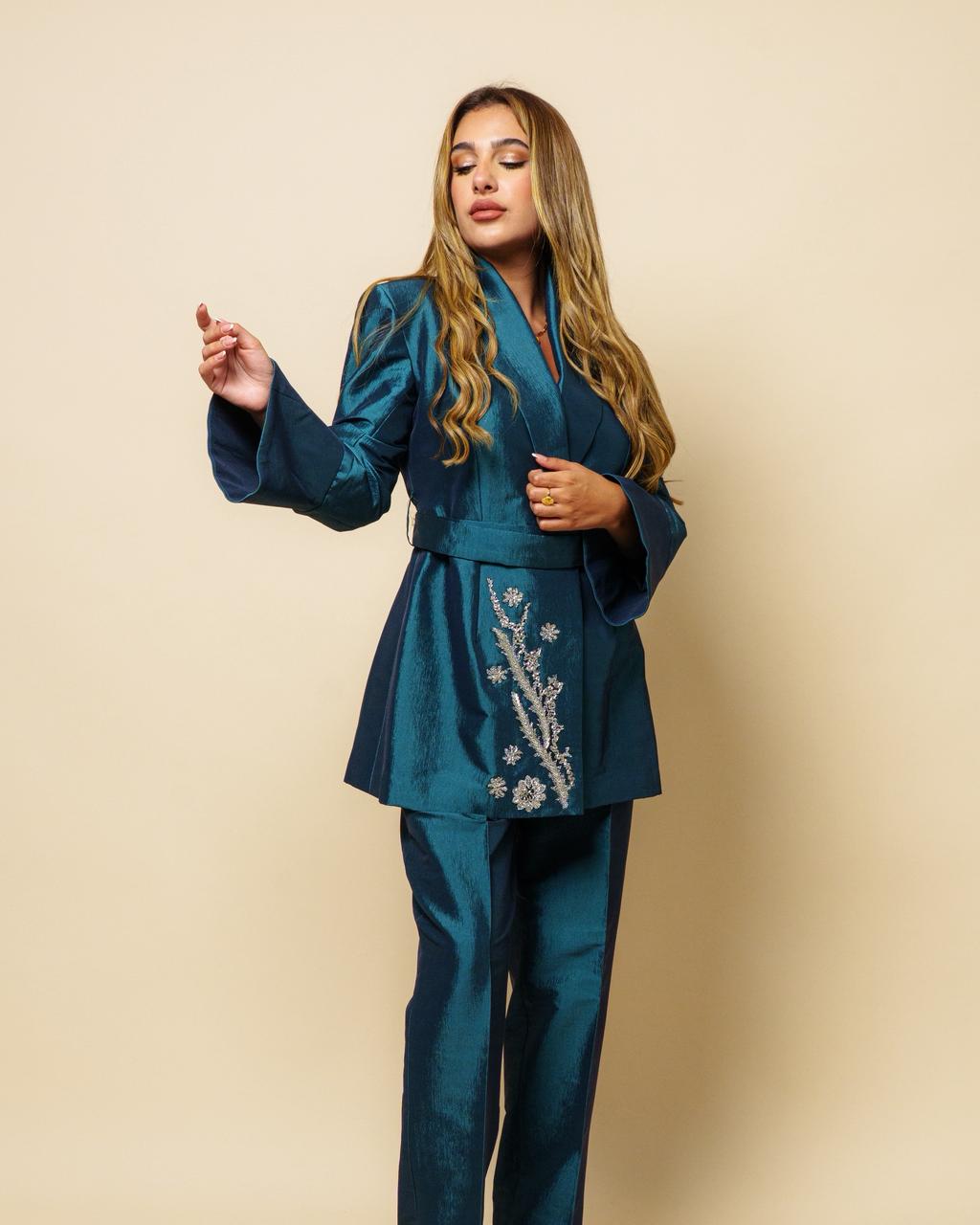 Feyrouzi Suit With Embroidery